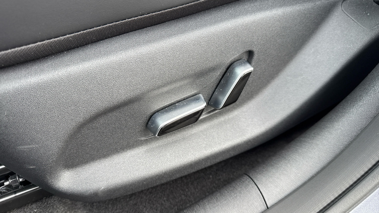 BYD Dolphin 150kW Comfort 60.4kWh Auto Electric Hatchback